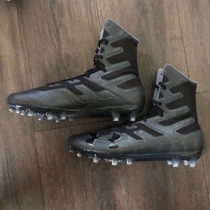 Under Armour Highlight cleats